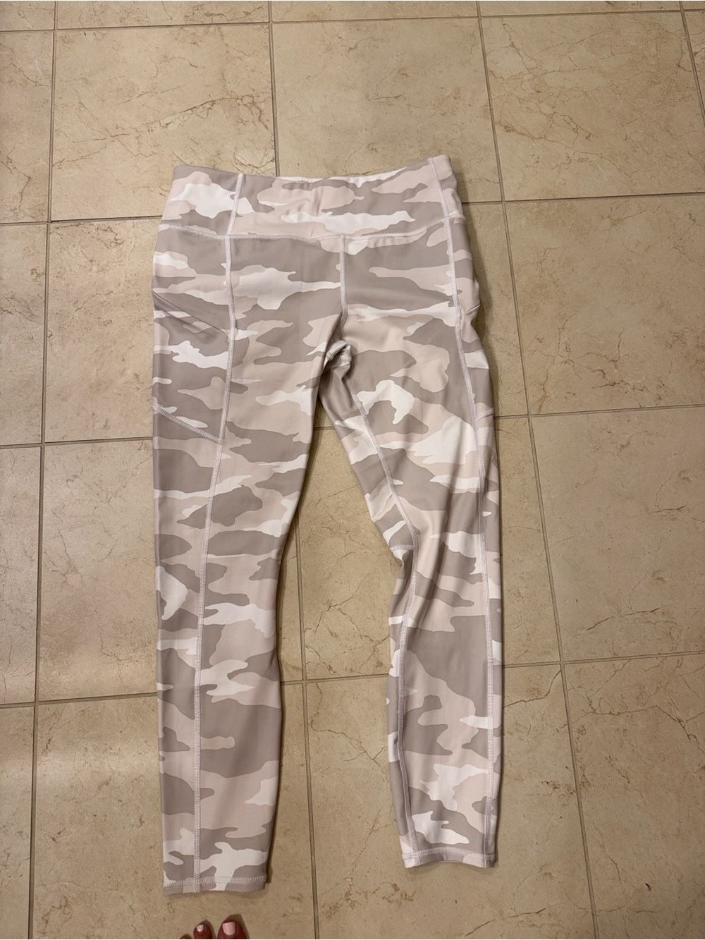 Athleta Beige & White Camo High-Rise Leggings Never worn